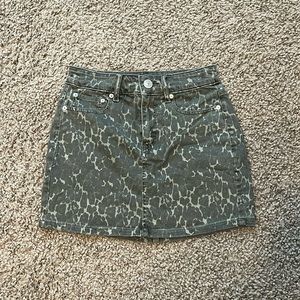 American Eagle camo print mini skirt